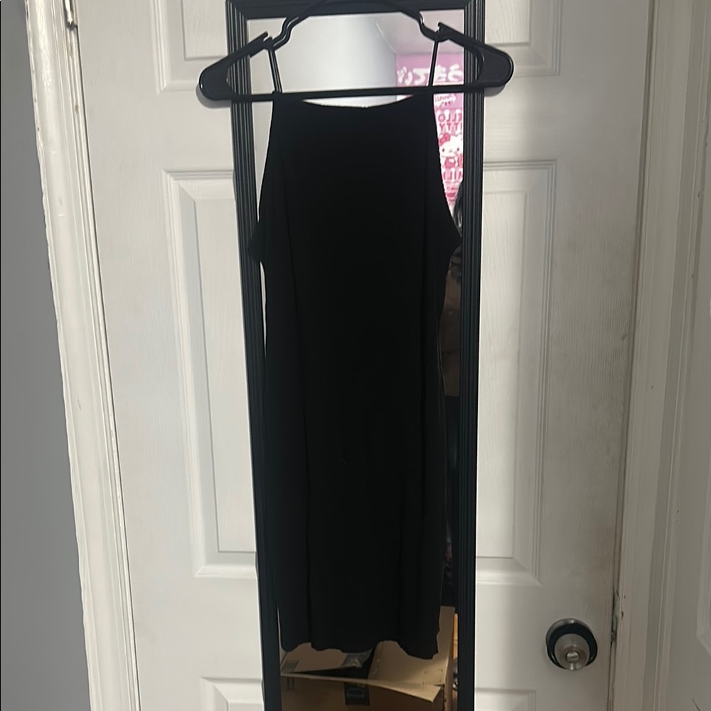 Elegant Black Sleeveless Dress